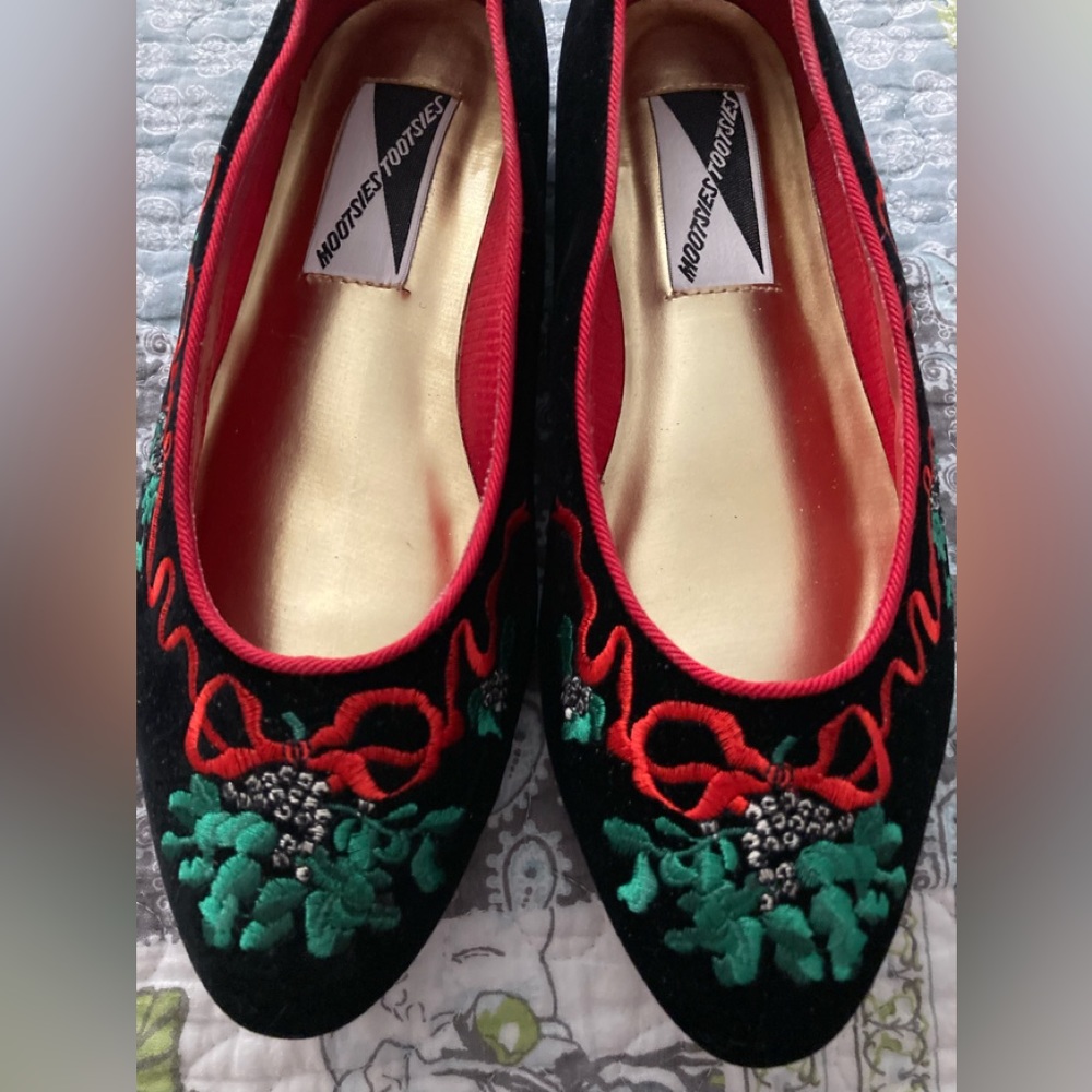 Mootsies Tootsies Black Velvet Flats